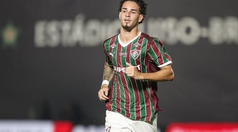 Fluminense vende Agner aos Emirados e mantém direitos econômicos