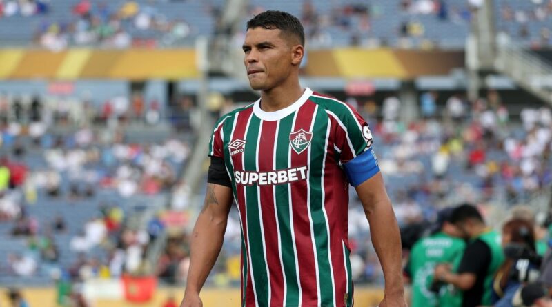 Thiago Silva confirma terceira volta ao Flu