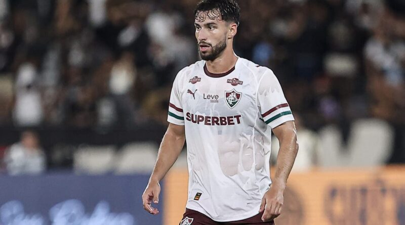 Torcida do Fluminense Define Futuros: Quem Fica e Quem Sai?