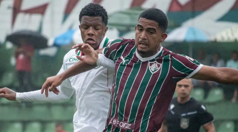 Fluminense Sofre Goleada do Palmeiras e Fica Perto do Rebaixamento
