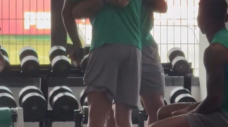 Thiago Silva Treina e Pode Estrear Logo Pelo Flu