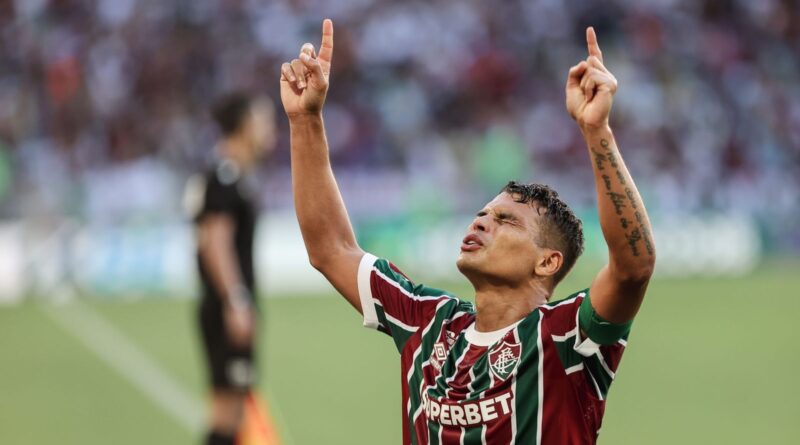 Thiago Silva agradece torcida e chega motivado ao Fluminense FC