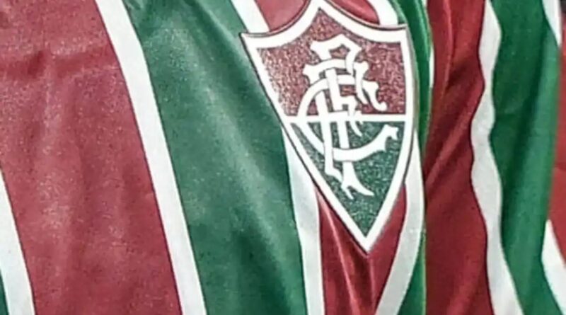 Camisa de Manga Longa do Flu: Lançamento Que Pode Turbinar Vendas
