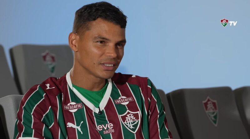 Thiago Silva retorna e veste número 3 no Fluminense