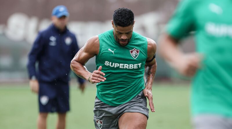 Fluminense goleia em amistoso e se prepara para estreias com torcida
