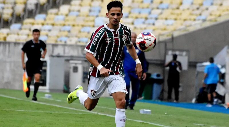 Gabriel Teixeira volta à Europa com Lelê no Pafos