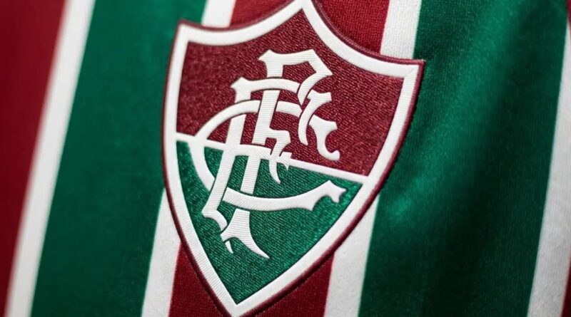 Marcos Paulo firma permanência no Fluminense: contrato longo e futuro promissor