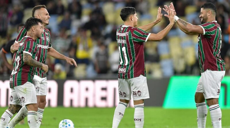Hulk Estreia, Fluminense Goleia e Encanta no Maracanã