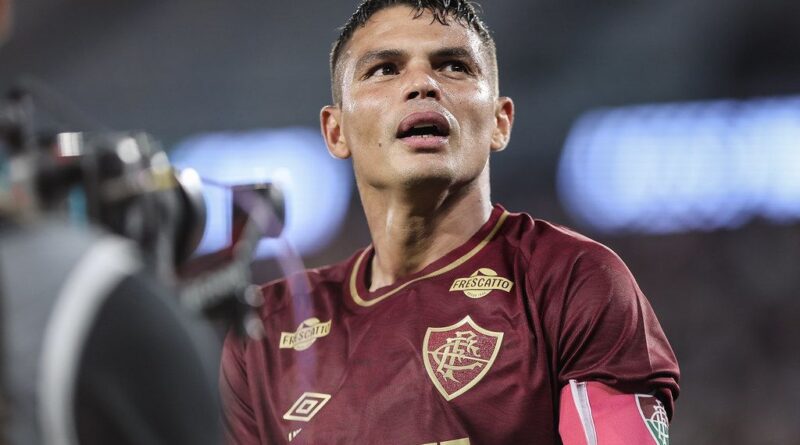 Thiago Silva Pede Desculpas Público e Retorna ao Fluminense