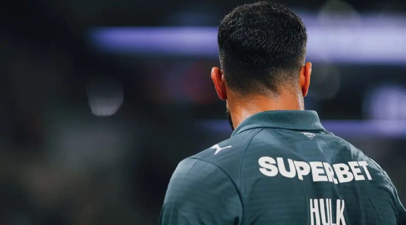 Hulk no Fluminense: Início Preocupante e Opiniões Divididas
