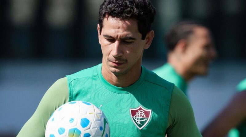 Ganso encaminha permanência no Fluminense com definição de Arias