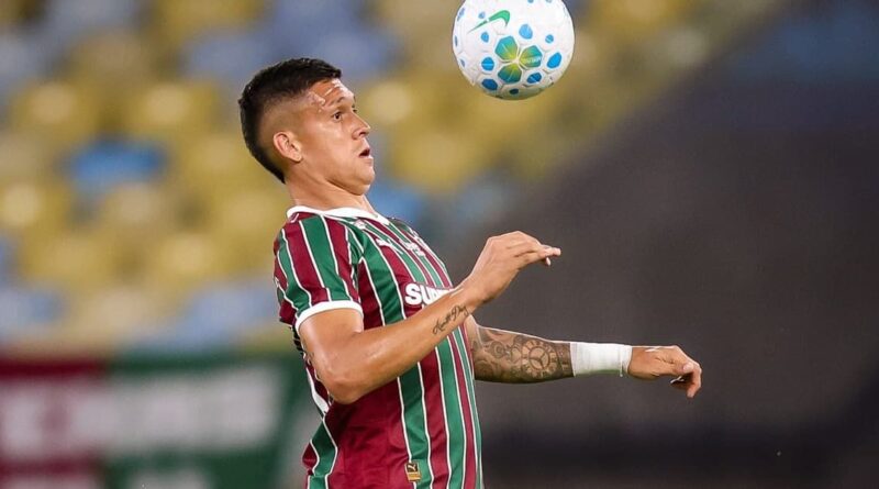Millán e Riquelme: A Dupla Que Jogou Duas Vezes no Mesmo Dia Pelo Fluminense