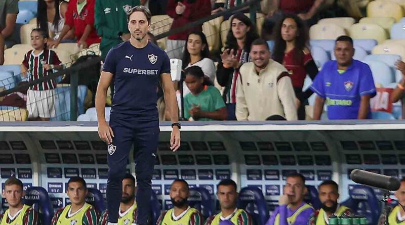 Zubeldía Segue Bloqueando a Base do Fluminense FC