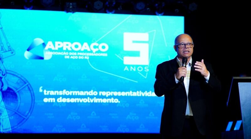 Fluminense: Cinbal Incoflandres é premiada por apoio ao futebol de base