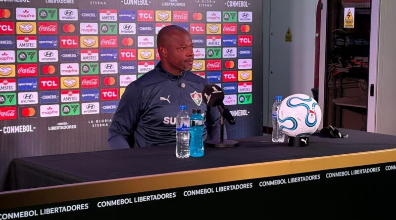 Marcão empolga torcida do Fluminense com futuro: "Até quando precisar"