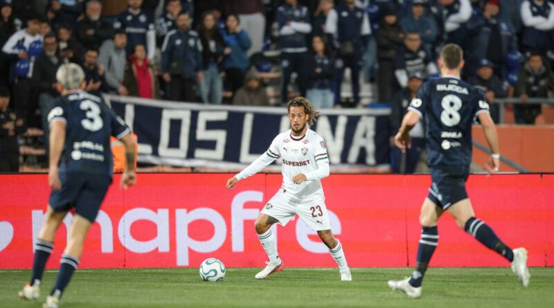 Guga se firma na lateral e brilha em fase decisiva pelo Fluminense