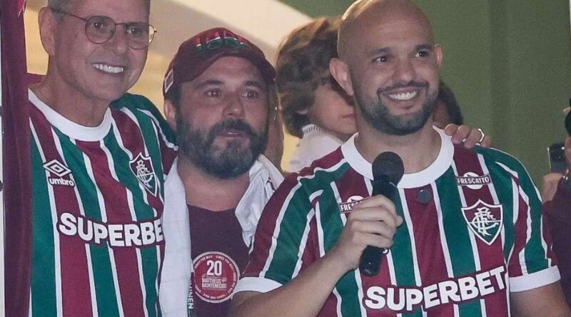 Fluminense avalia Tite, Gallardo e outras estrelas para novo técnico