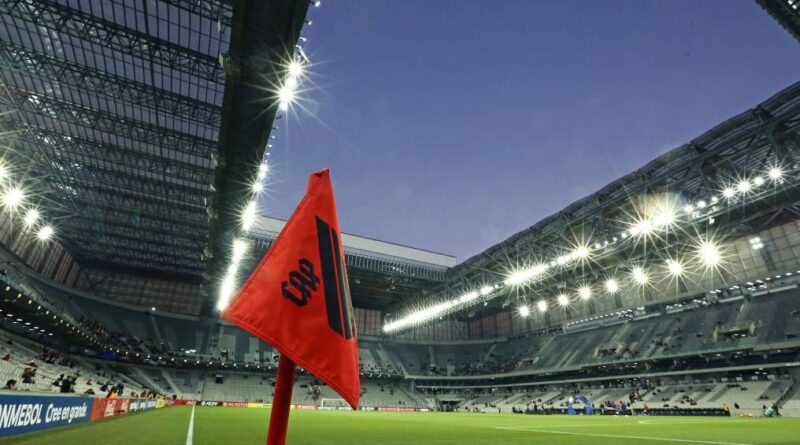 Fluminense busca vencer fora de casa contra o Athletico-PR
