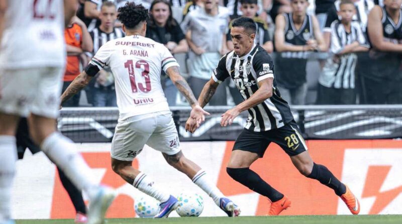 Castillo critica lance polêmico em derrota do Fluminense