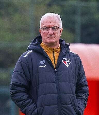 Fluminense: Busca Vantagem Crucial em Casa nas Quartas