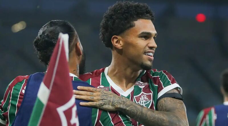 Fluminense: Ataques a Riquelme ligam alerta em Xerém