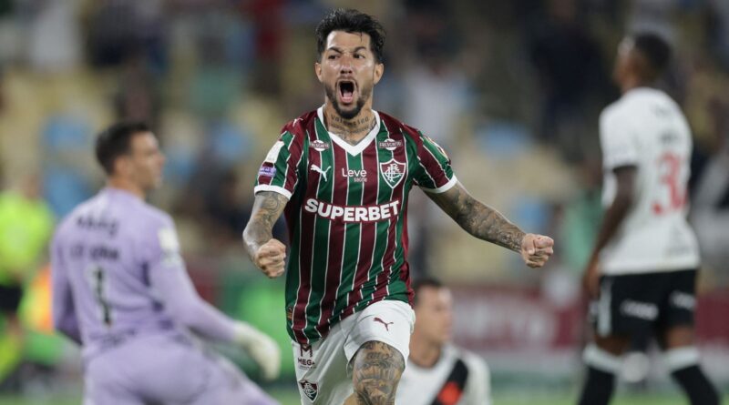 Lucho Acosta celebra vitória e mira Libertadores: "Confiança e moral"