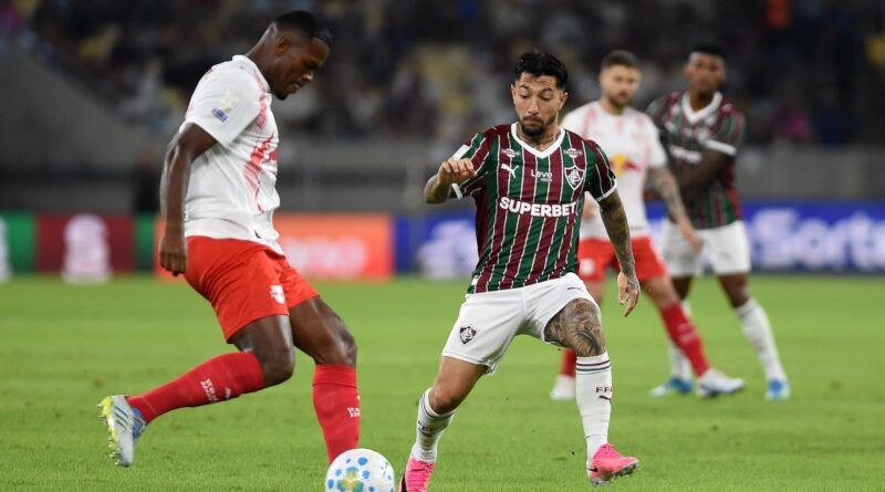 Fluminense: Lucho Acosta pode ser absolvido no STJD