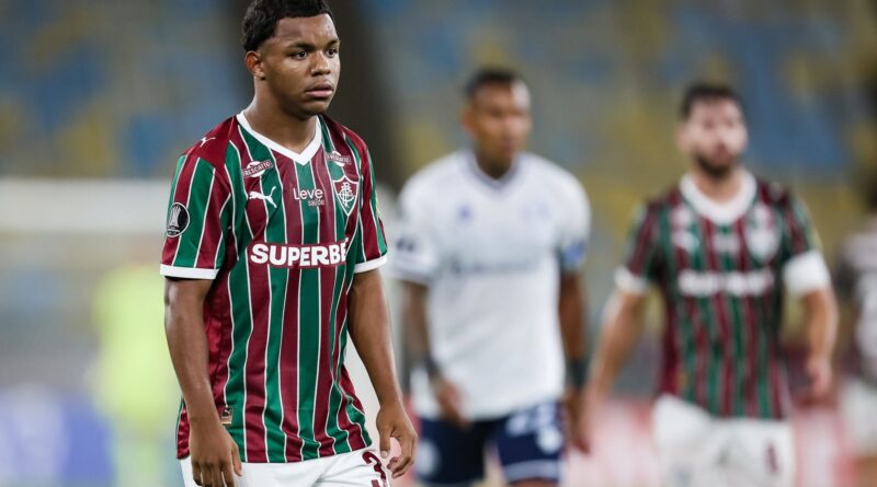 Fred elogia joia do Fluminense após golaço contra o Fla