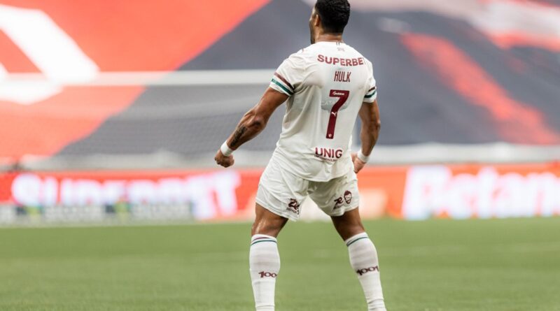Hulk pode ser a chave para Fluminense quebrar jejum em clássicos