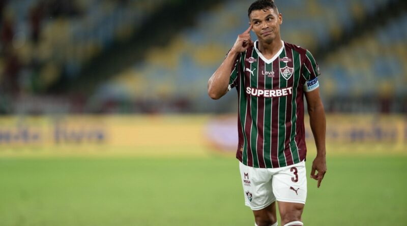 Thiago Silva: Chapéu em Platense relembra lance contra Cristiano Ronaldo