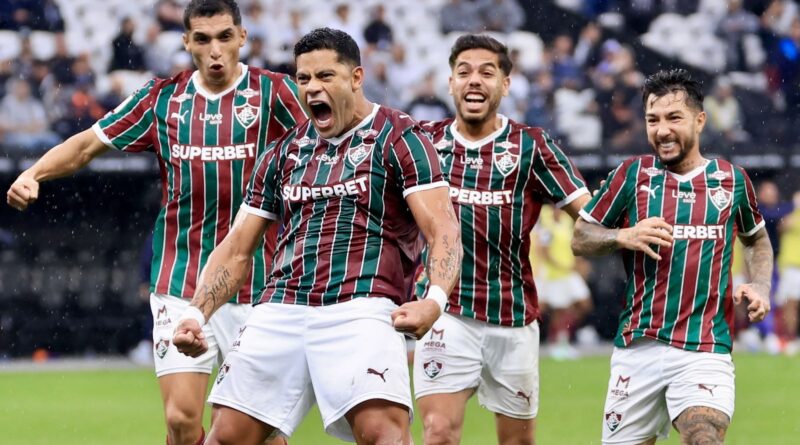 Hulk celebra renascimento e confessa segredo no Fluminense