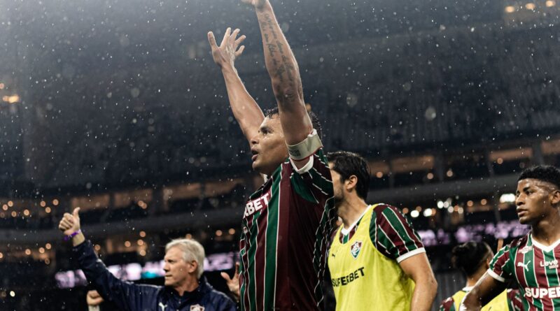 Thiago Silva entra no top 5 de Xerém pelo Fluminense