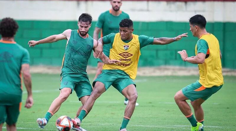 Fluminense busca R$ 160 milhões em vendas de jogadores