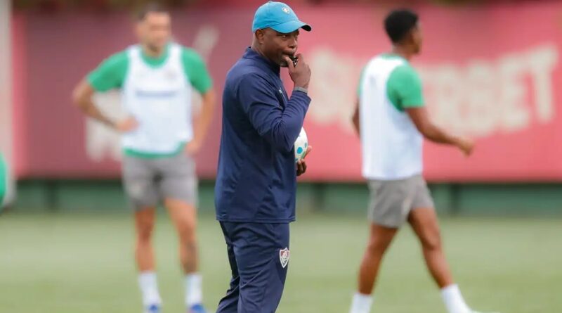 Marcão mantém base titular para o Fla-Flu; Soteldo volta?