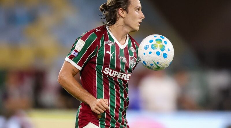 Canobbio recusa saída e foca em título inédito pelo Fluminense