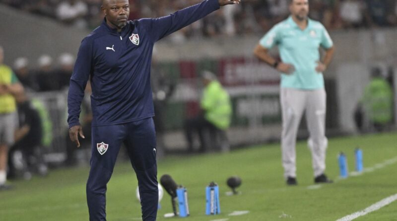 Marcão exalta luta do Fluminense e confia na virada contra o Palmeiras