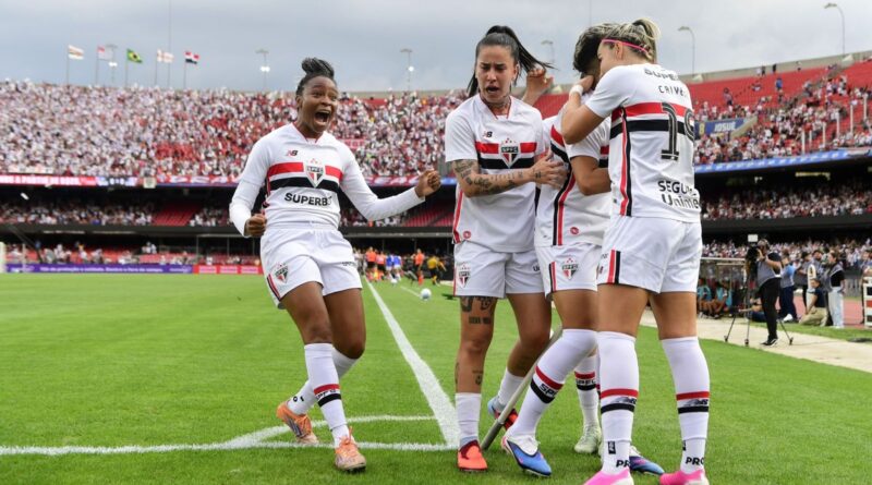 São Paulo: Premiação Recorde Mexe com Futebol Feminino